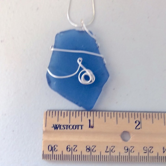 Beautiful Handcrafted Wired Sea Glass Necklace - Picture 4 of 5